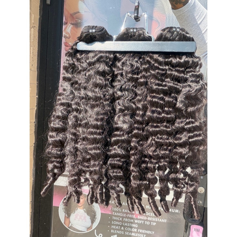 22" Burmese Curly Virgin Human Hair Bundle - Picture 3 of 5